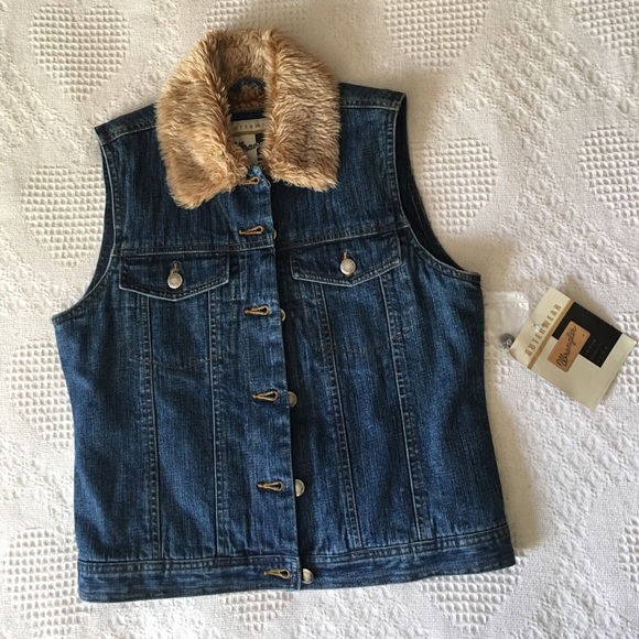 Vest - Picture 8 of 8